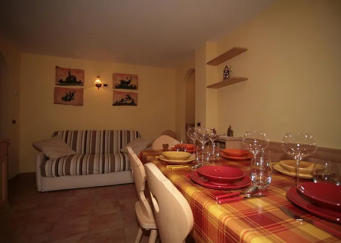 Cercena Deluxe Apartament Canazei