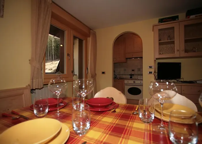 Cercena Deluxe Apartament Canazei